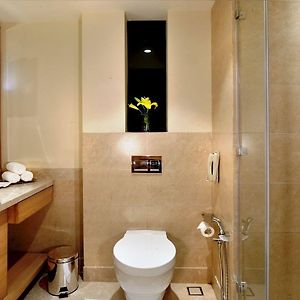 Presidential Suite One Bed Room King Size Bed Living Room
